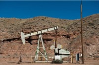 Triển vọng giá dầu: Dầu dự kiến tăng giá nhờ đối đầu Mỹ - Iran